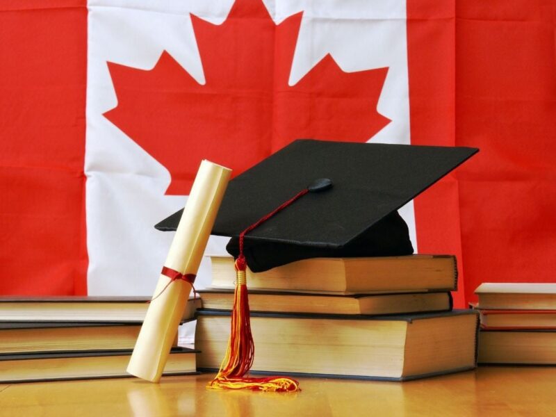 S'inscrire dans un programme postsecondaire ne garantit plus une entrée facile au Canada. Photo : CELPIP.ca