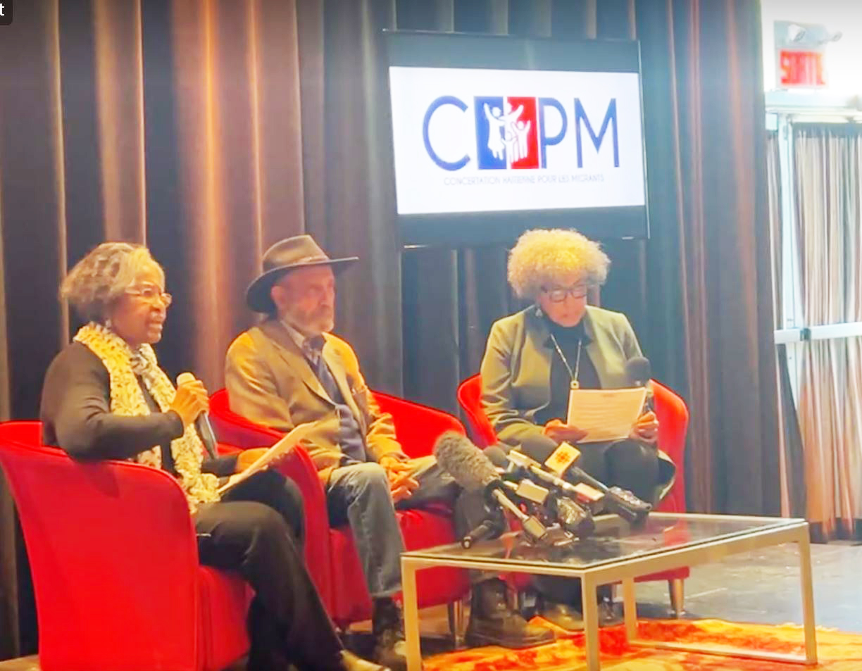 Ninette Piou, Frantz Voltaire et Marjorie Villefranche lors d'une conférence à la Maison d'Haïtié Photo: Jean-Numa Goudou
